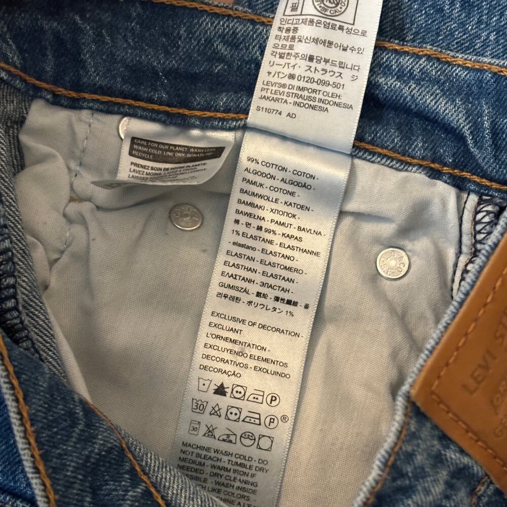 Levi's Straight Ankle Ribcage Jeans | 25 x 28 | Medium Blue - Picture 8 of 10